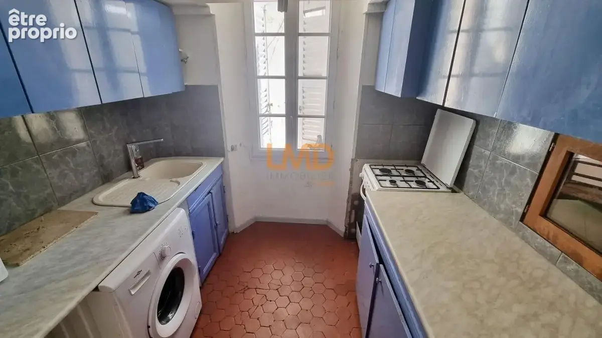 Le muy (83490) – maison de village appartements et commerce - photo 8