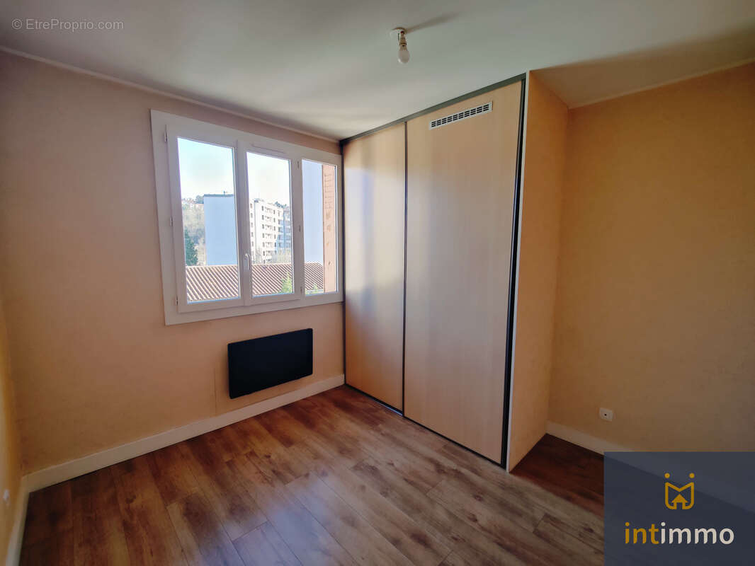 Appartement à BOURGOIN-JALLIEU