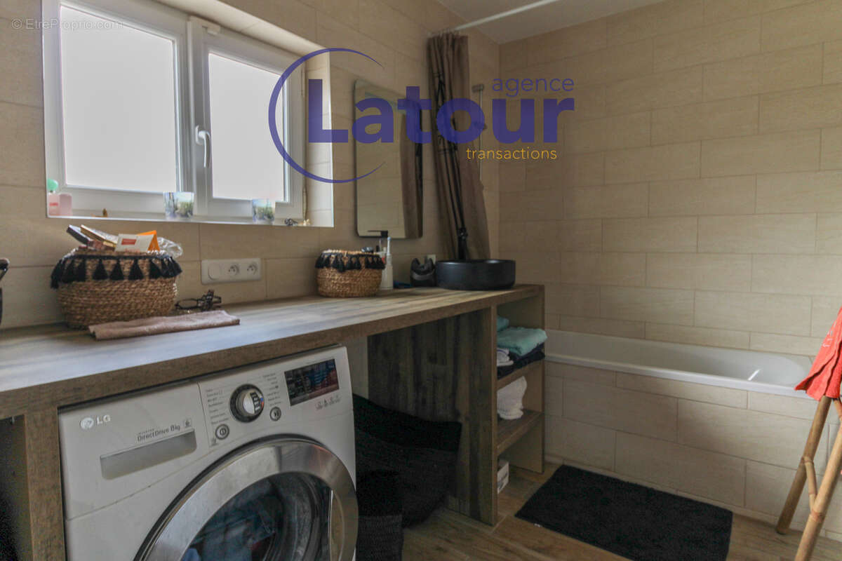 Appartement à HOUDAN