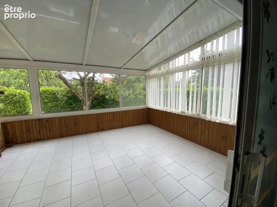 Maison avec sous-sol semi enterre - photo 6