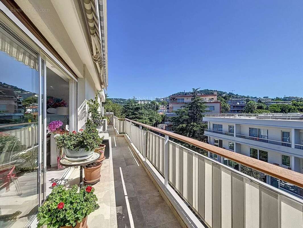 Appartement à CANNES