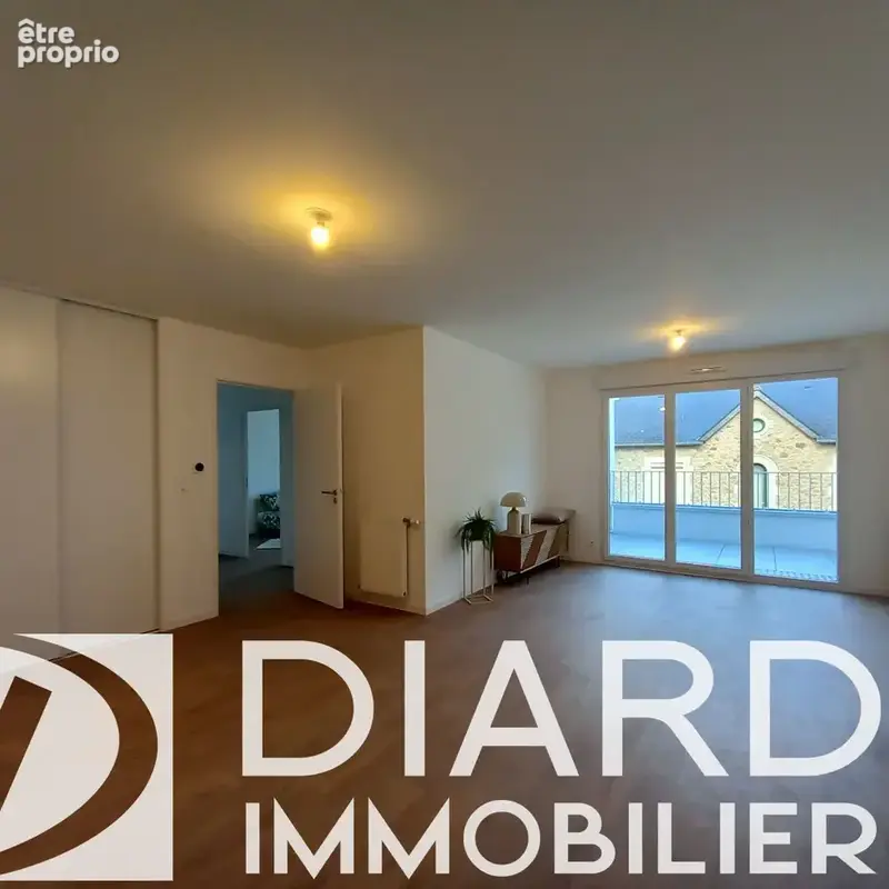 Appartement à FOUGERES
