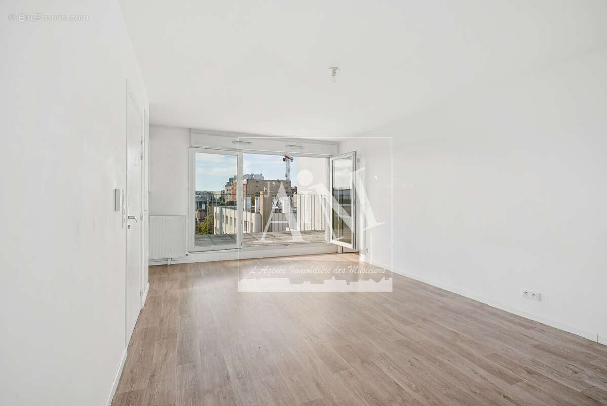 Appartement à NANTERRE