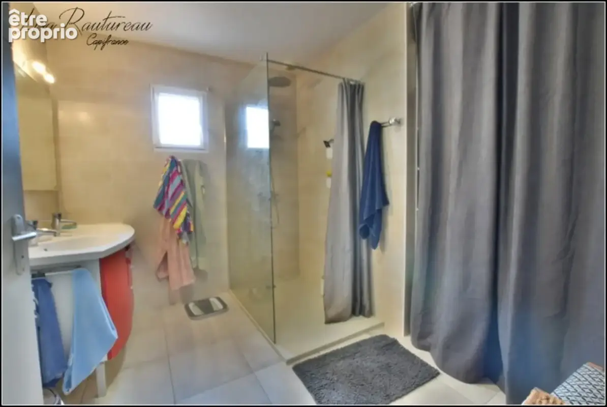 Maison à vendre 7 pièces - 6 chambres - AIGREFEUILLE SUR MAINE (44) - photo 8