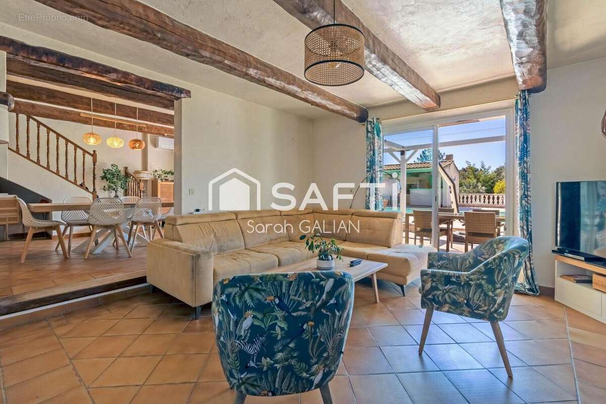 Photo 3 - Maison à ROQUEBRUNE-SUR-ARGENS