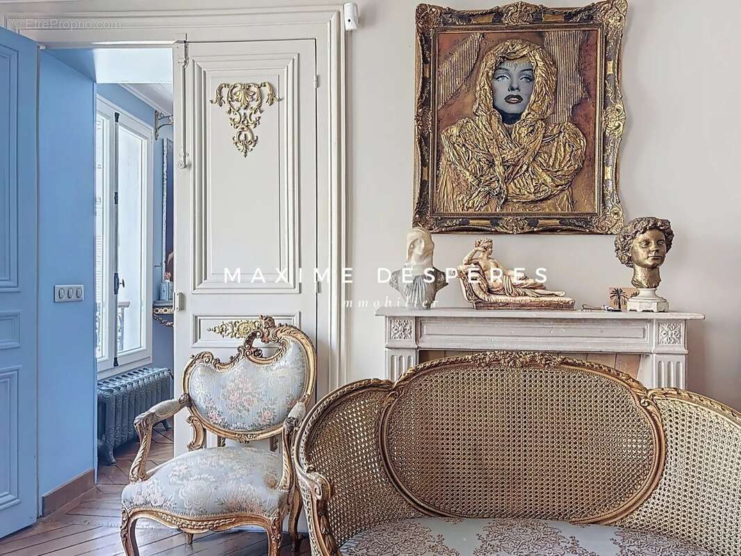Appartement à PARIS-8E