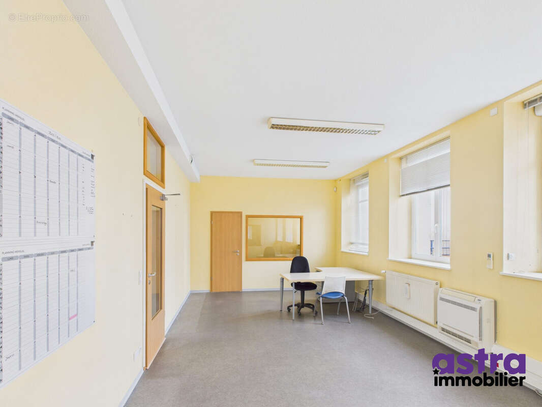 Commerce 1243 m² à Waldighofen  - photo 5