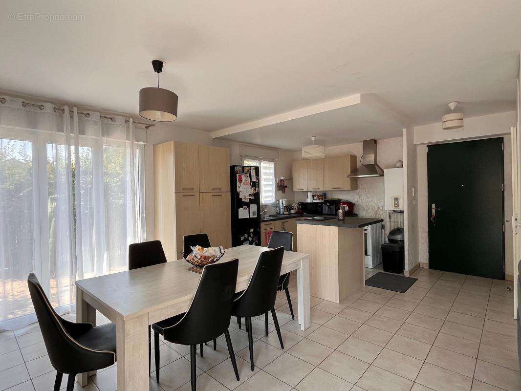 Maison À Vendre à 5 minutes d'Orléans centre - photo 4