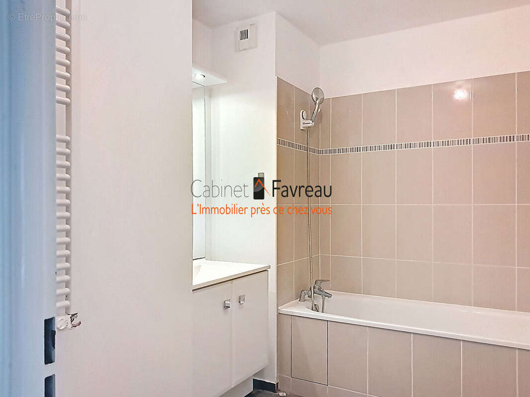 Appartement à L'HAY-LES-ROSES