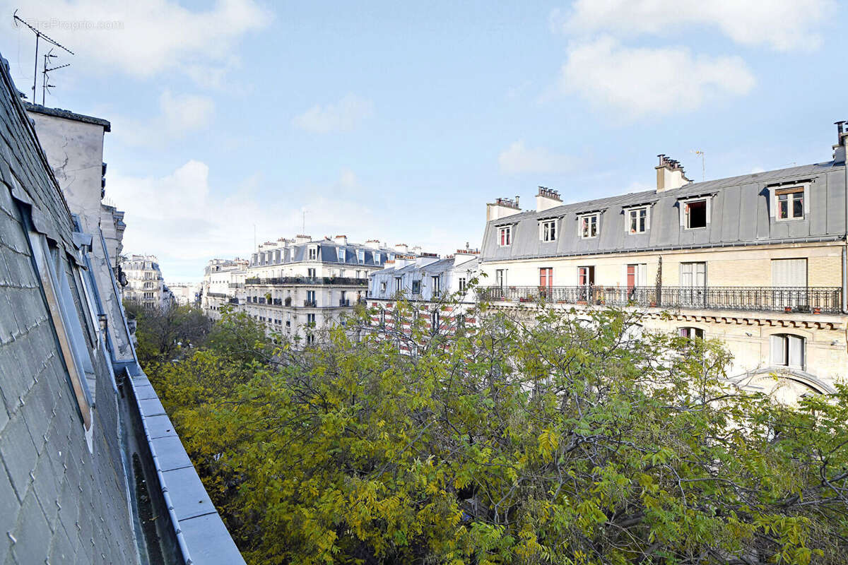 Appartement à PARIS-18E