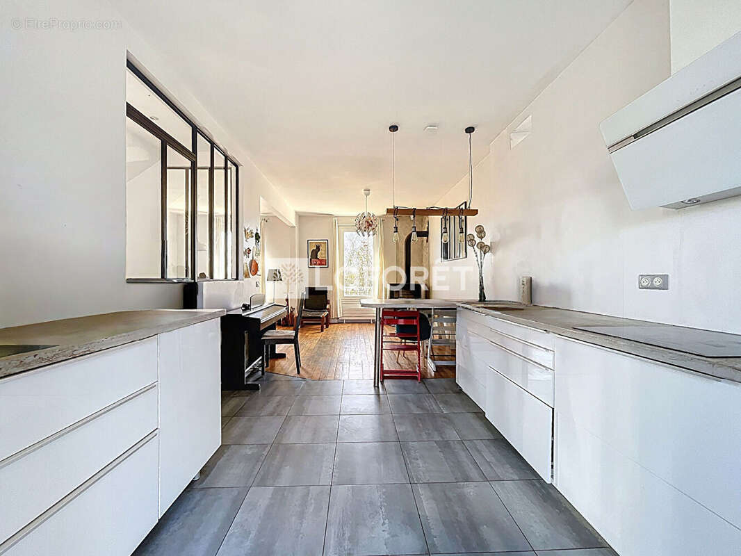 Maison Saint-Michel-sur-Orge 5 pièce(s) 130 m2 - photo 4