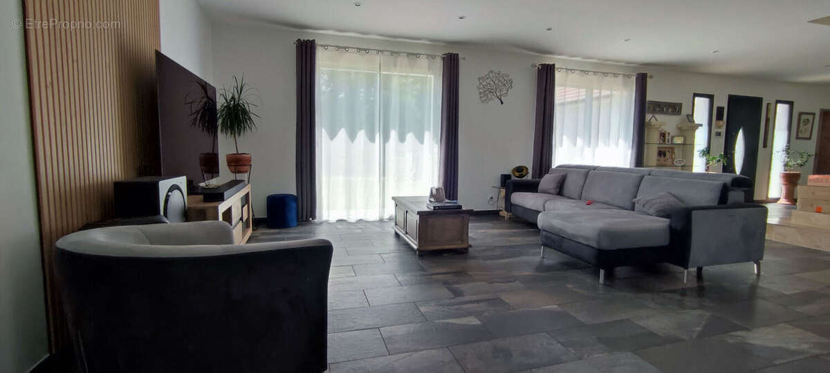 Maison à VILLERS-ROBERT