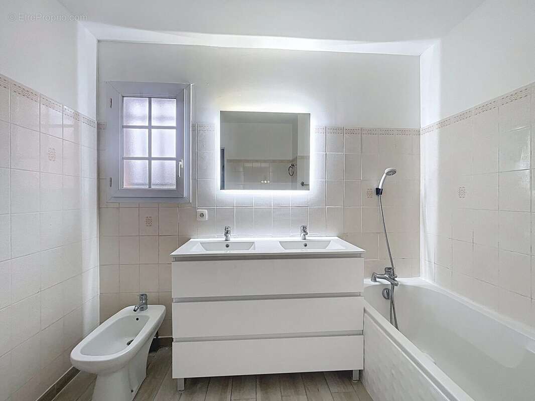 Maison à DREMIL-LAFAGE