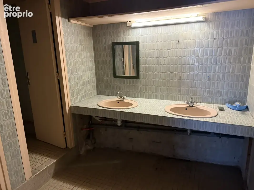 A Auch, à vendre immeuble (local commercial et appartement 3 pièces) - photo 10