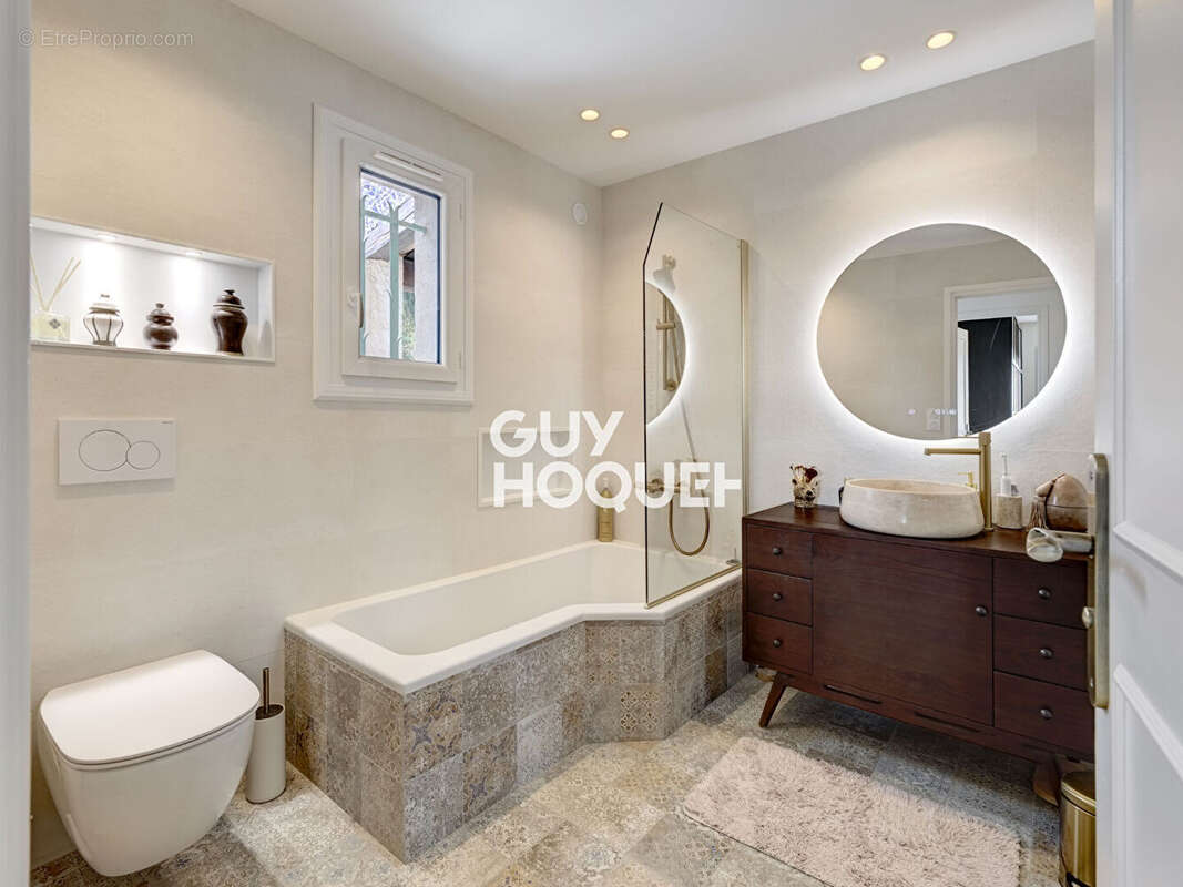 Maison à MOUANS-SARTOUX