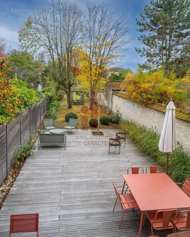 Maison à FONTAINEBLEAU