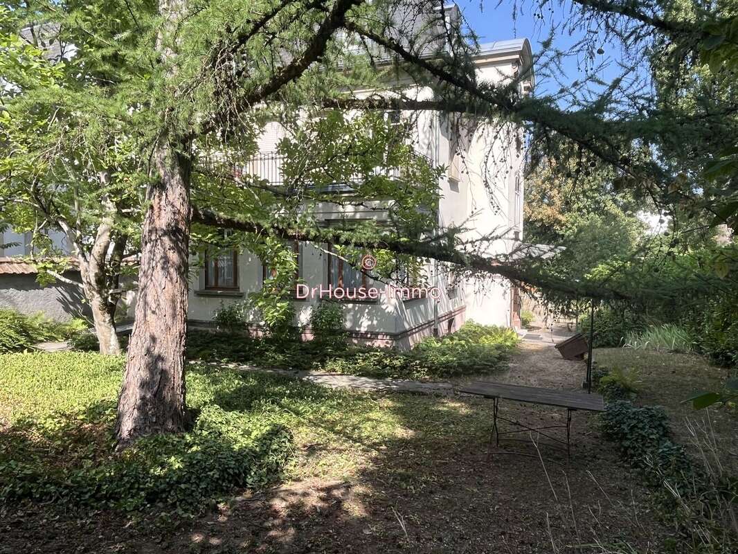 Maison 244 m² à Mulhouse  - photo 4