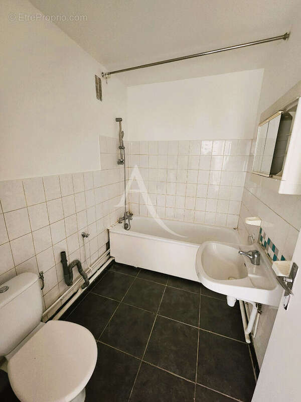 Appartement à FRESNES