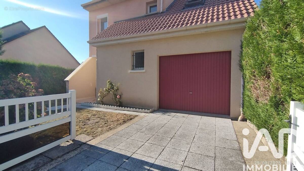 Photo 1 - Maison à LE PETIT-QUEVILLY