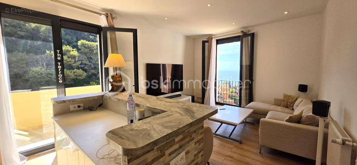 Appartement à ROQUEBRUNE-CAP-MARTIN