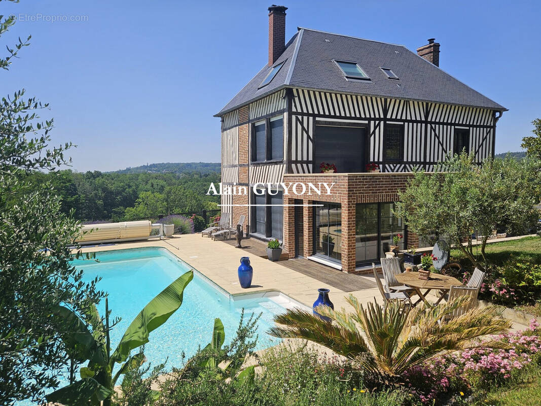 Maison à PONT-L'EVEQUE