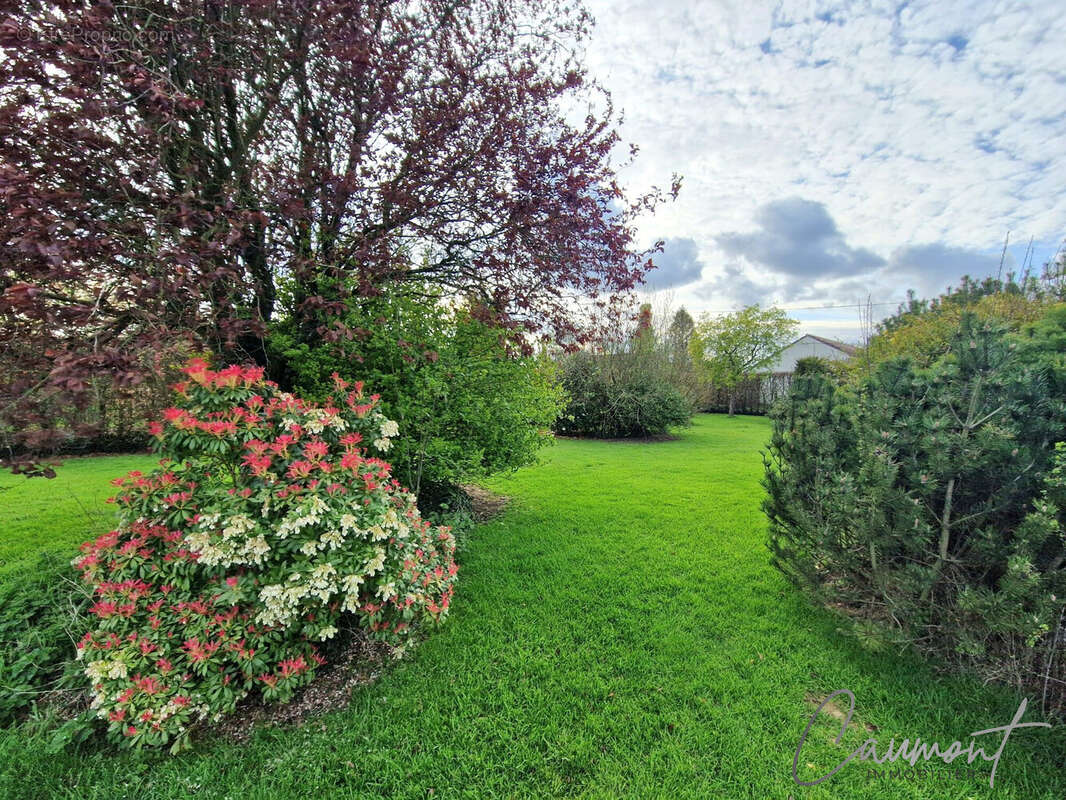 Maison à SAINT-GILLES-DE-CRETOT