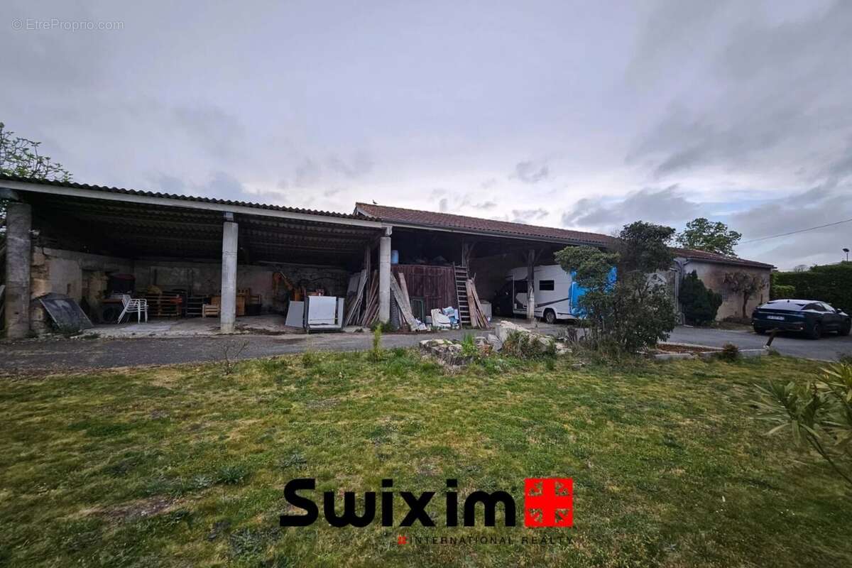 Maison à SAINT-SEURIN-DE-CADOURNE