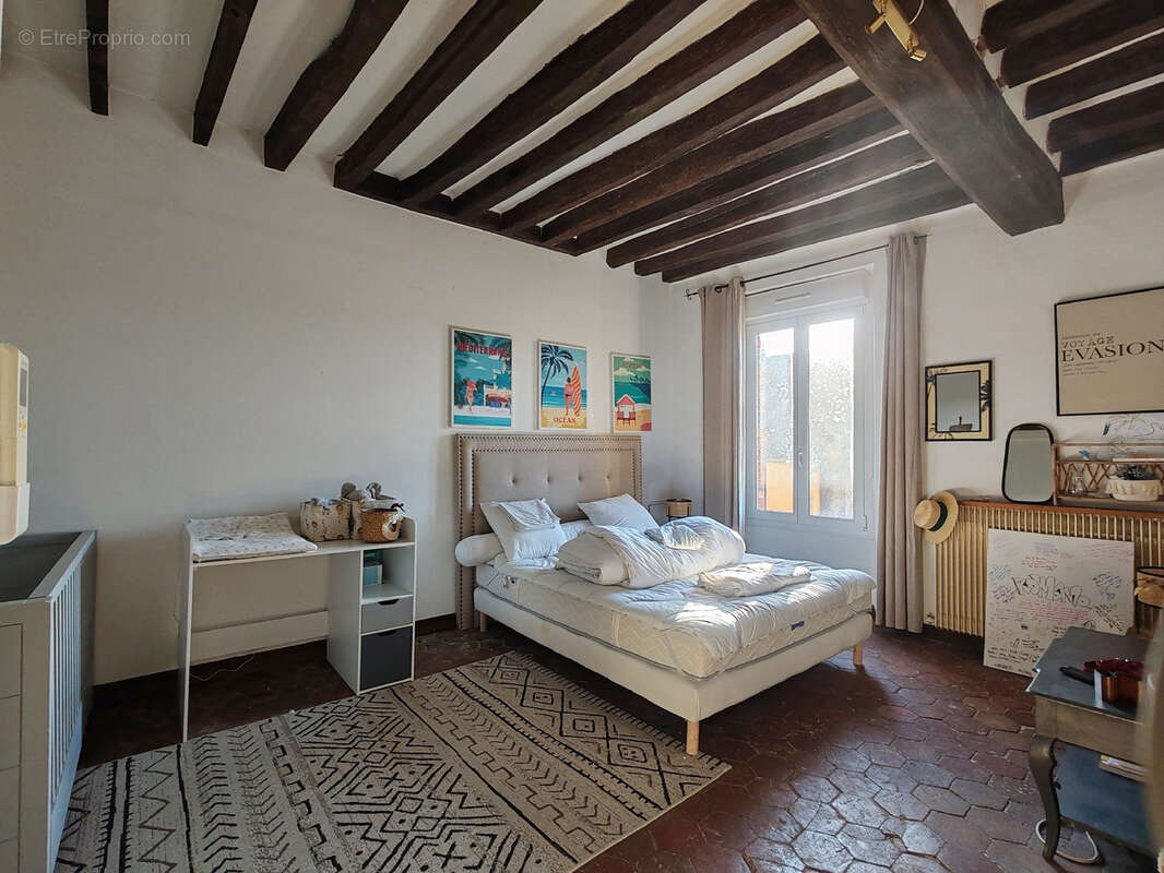 Maison à PONT-SUR-YONNE