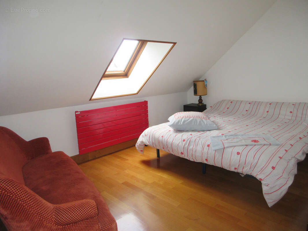 Maison à BAZAIGES