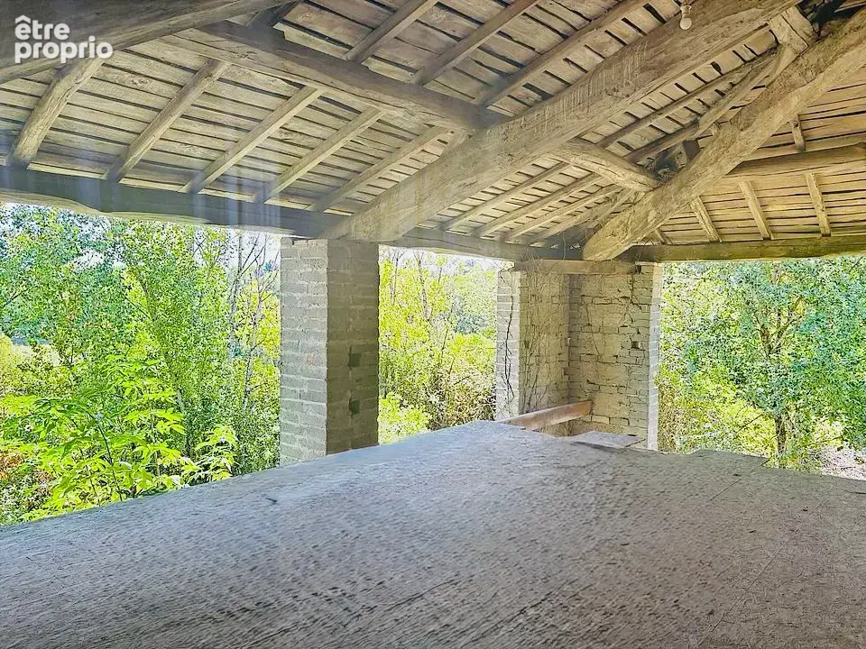 Propriété T7 avec studio, dépendances, garage et 6 035 m2 de terrain - photo 28