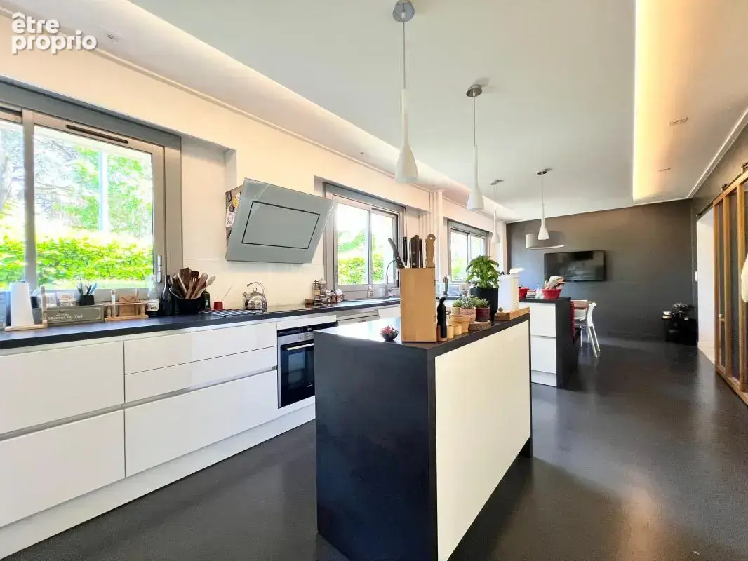 Maison d’architecte sur le secteur très prisé et résidentiel du Vernay - photo 9