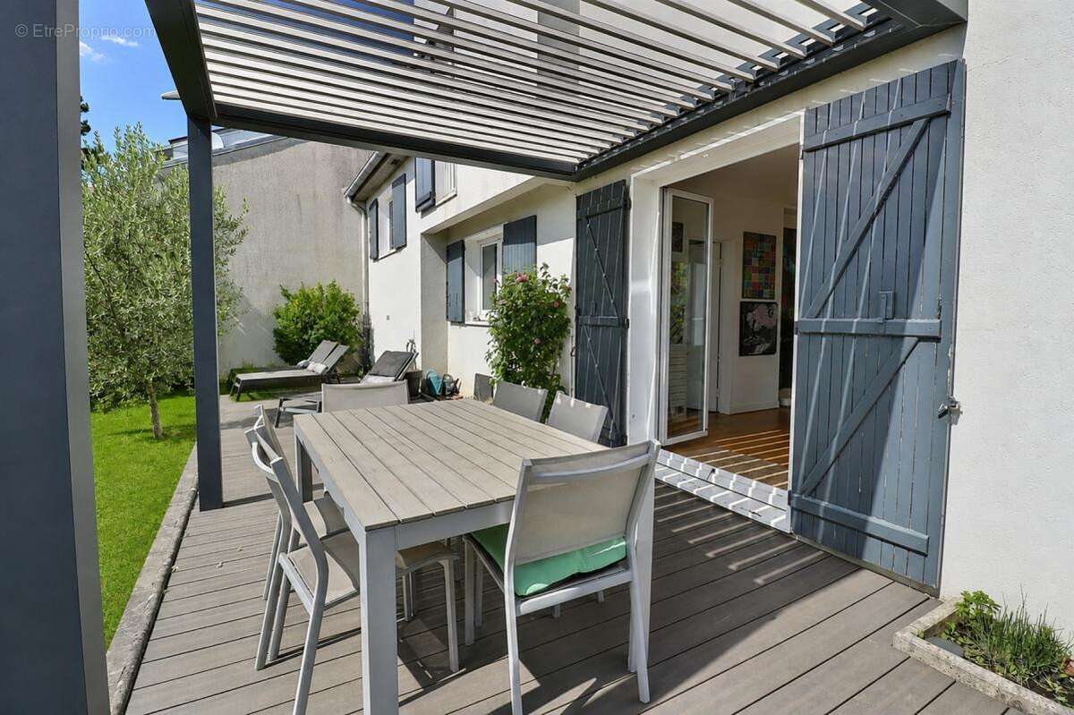 Maison familiale a crespieres avec 4 chambres et sous-sol partiel - photo 6