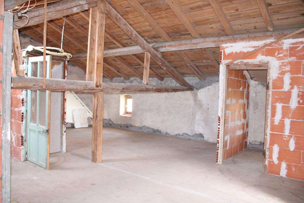 Maison à LANDOS