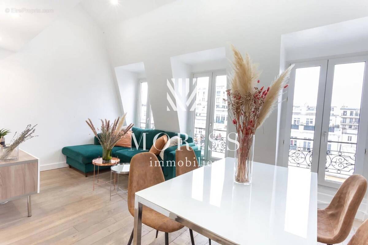 Appartement à PARIS-7E