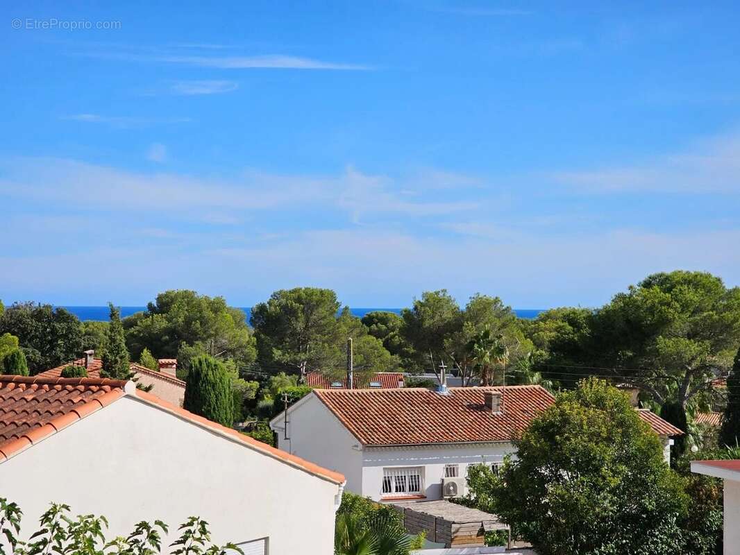 Appartement à SAINT-RAPHAEL