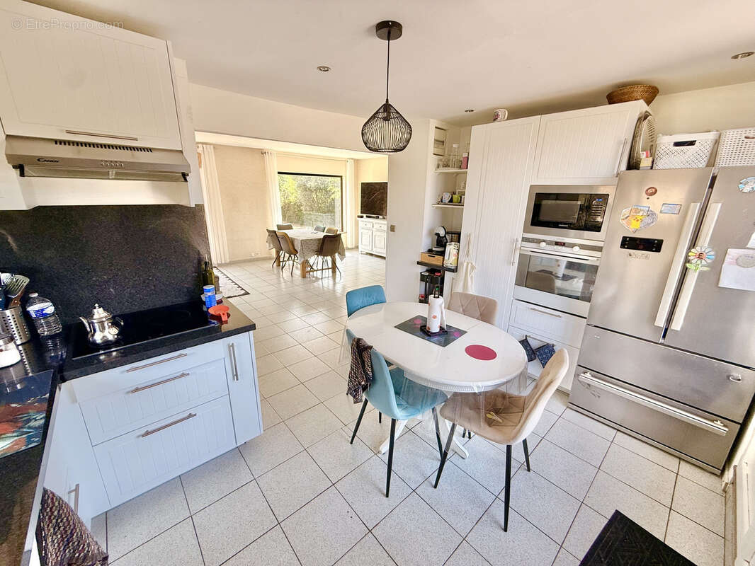 Exclusivite ! a vendre a saint aignan de grand lieu jolie maison familiale de 180 m2 - 4 chambres + 1 bureau + - photo 5
