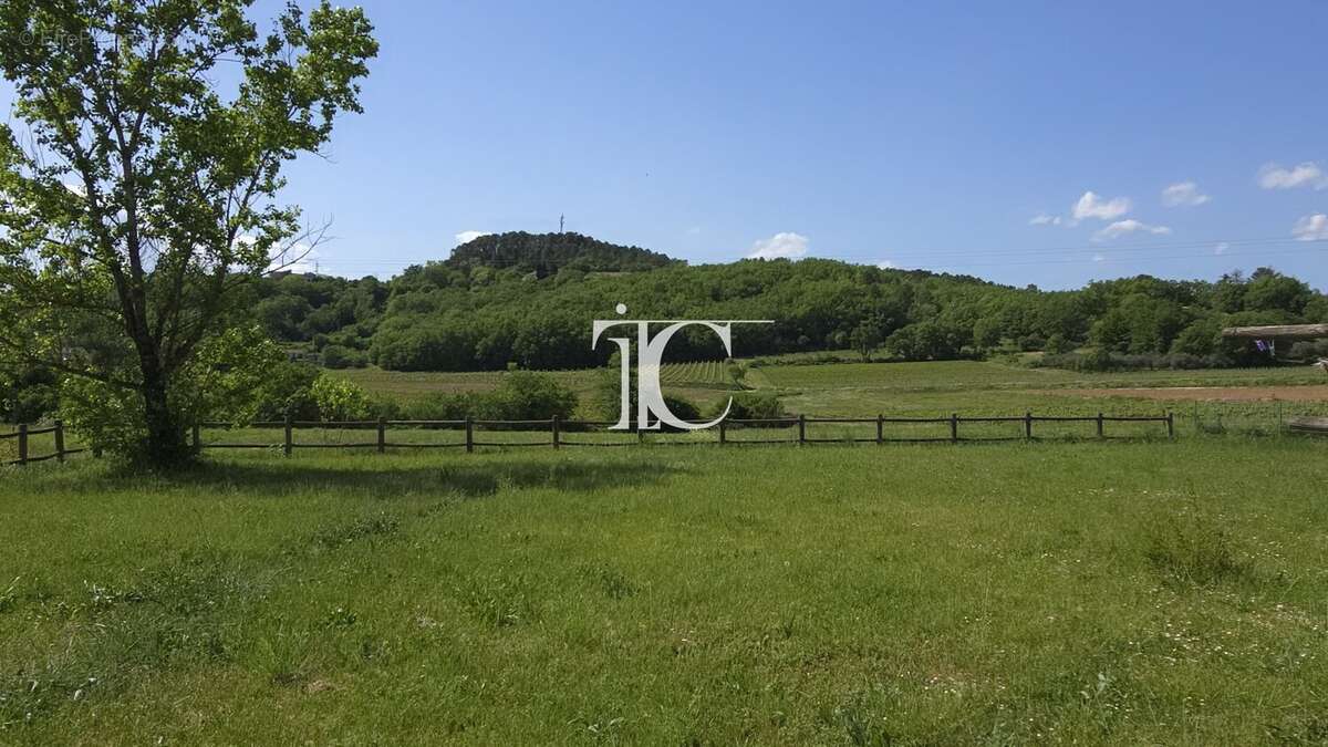 Maison à BERRIAS-ET-CASTELJAU