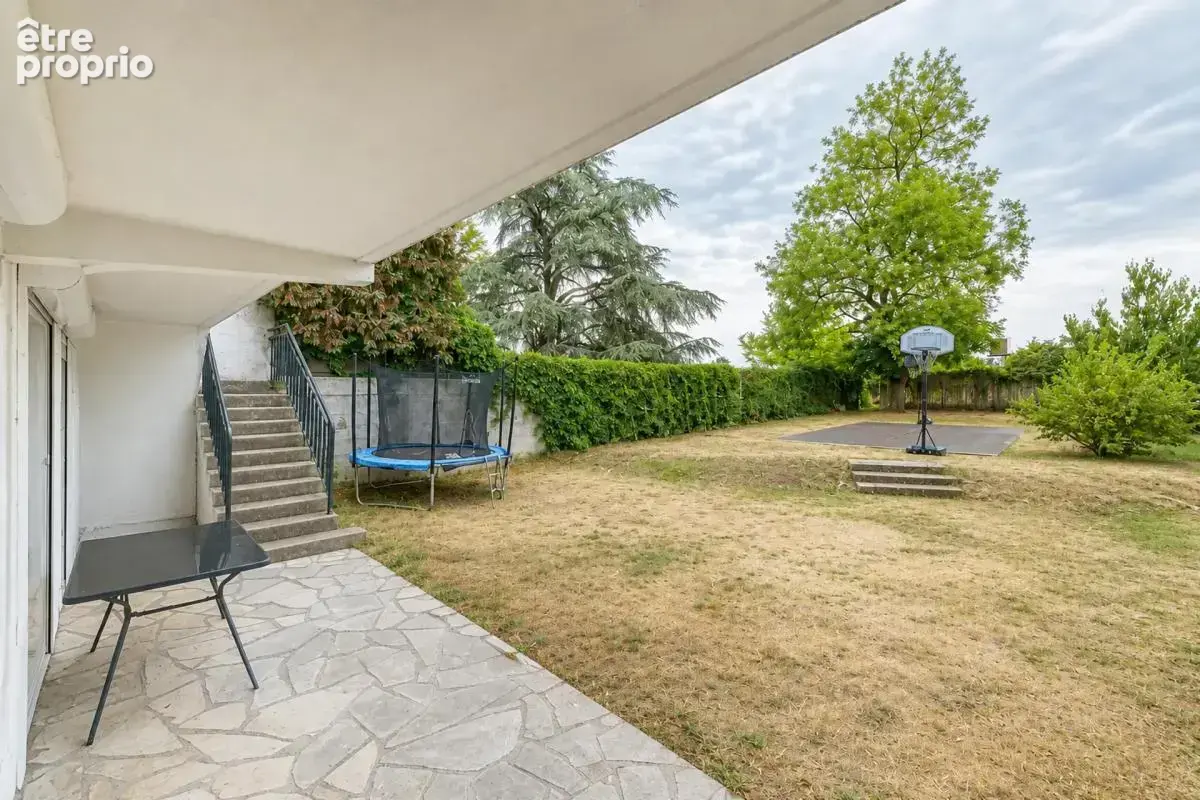 Maison de 8 pièces de 190.27 m² à Saint-Pierre-des-Corps - photo 16