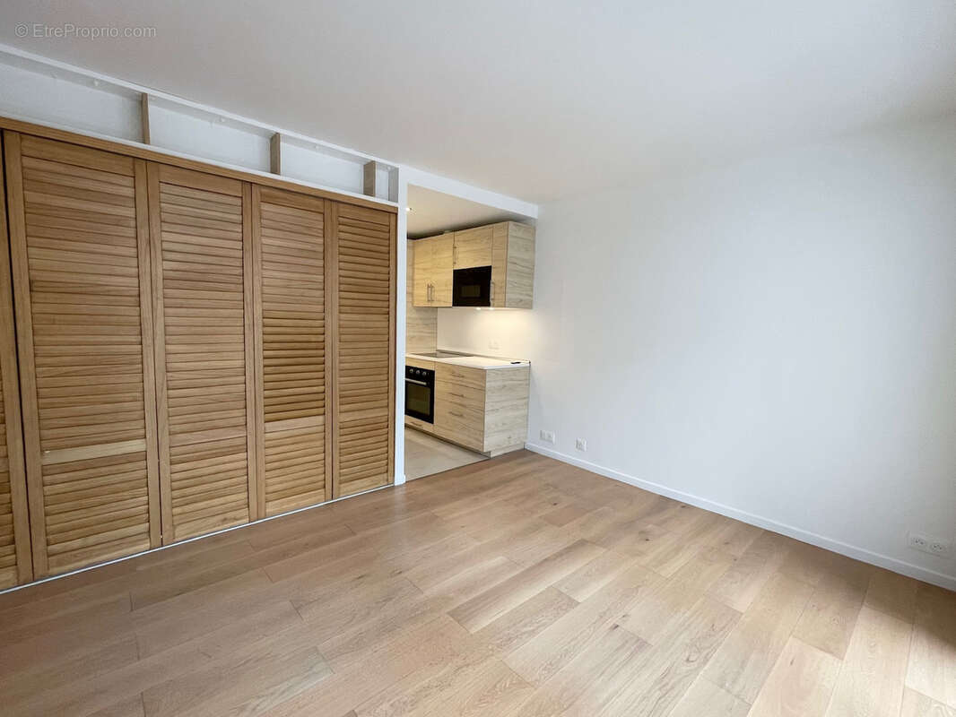 Appartement à NEUILLY-SUR-SEINE