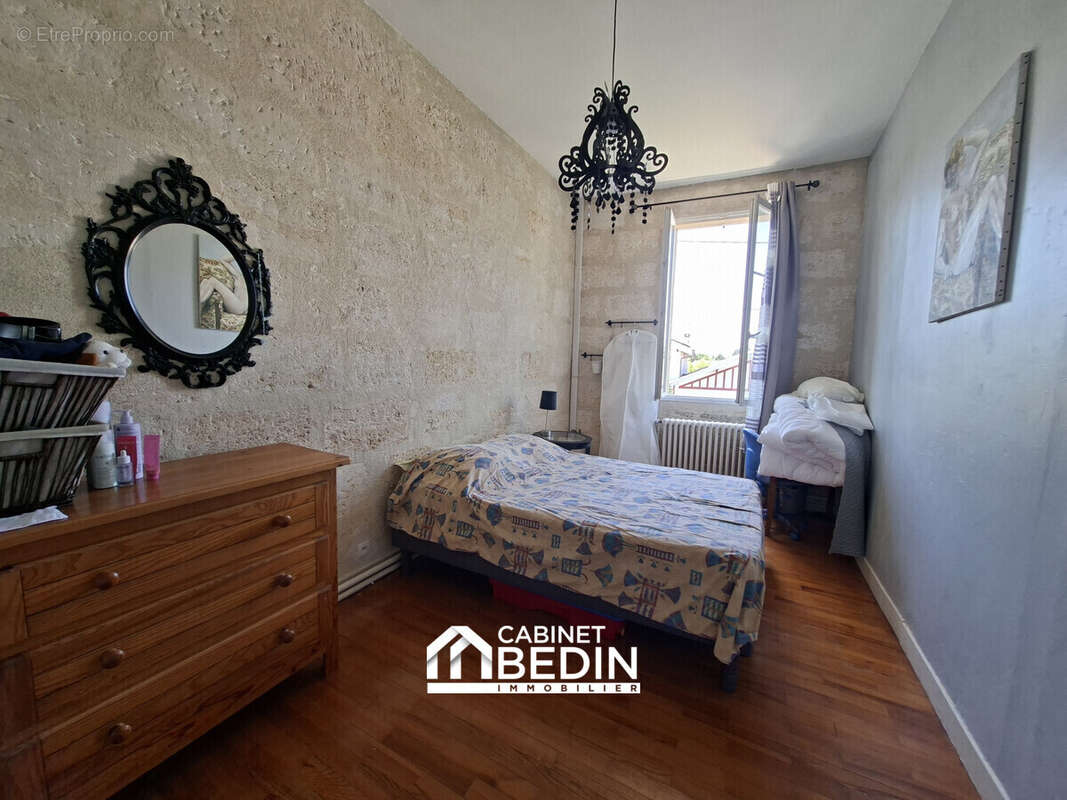 Maison 197 m² à Lormont  - photo 7