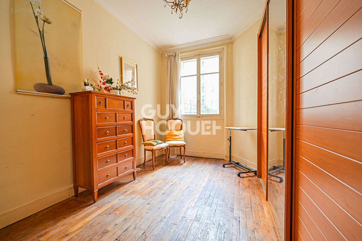 Appartement à PARIS-12E