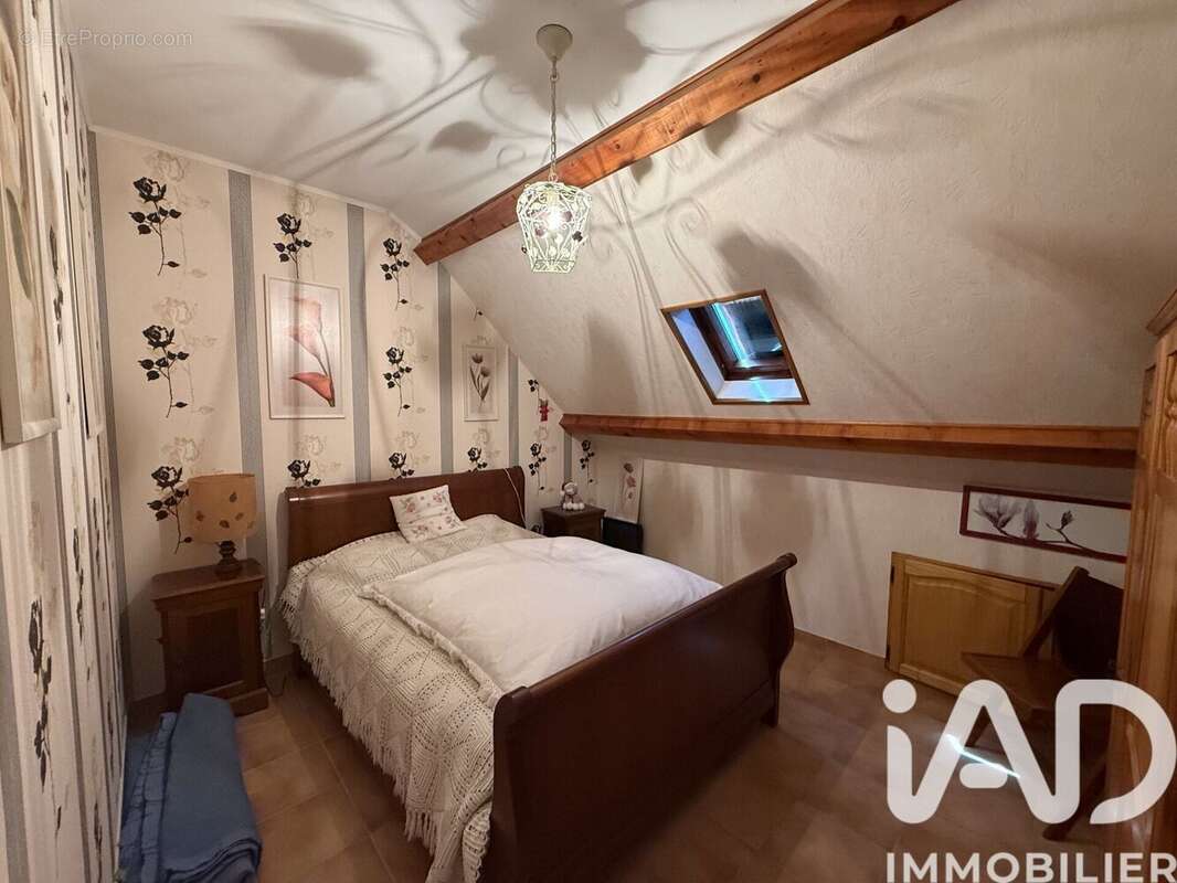 Maison 127 m² à Saulcet  - photo 8