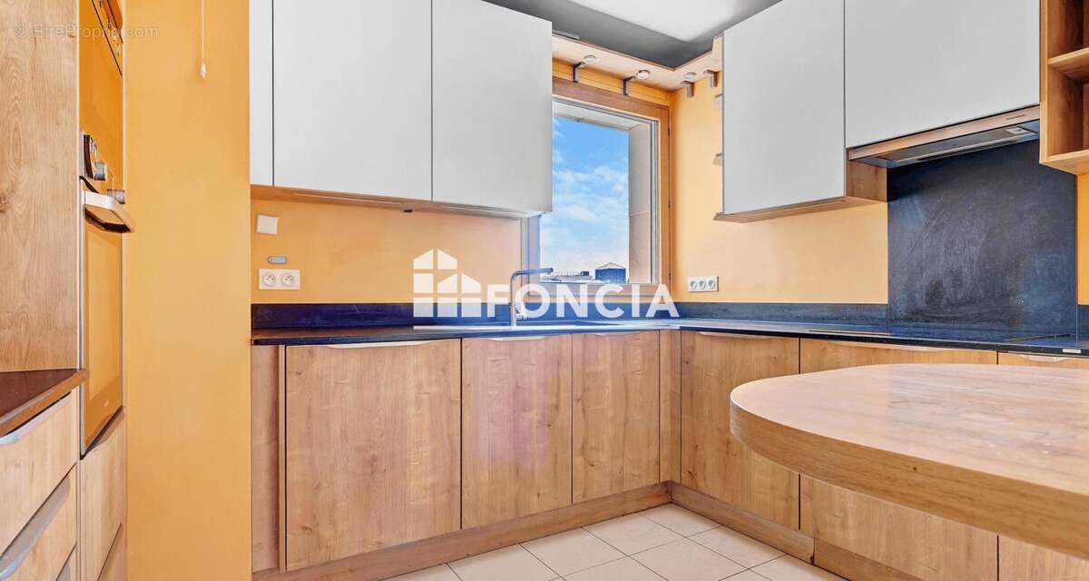 Appartement 4 pièces récent situé Rue Auguste MOUNIE EN HYPER-CENTRE-VILLE - photo 13