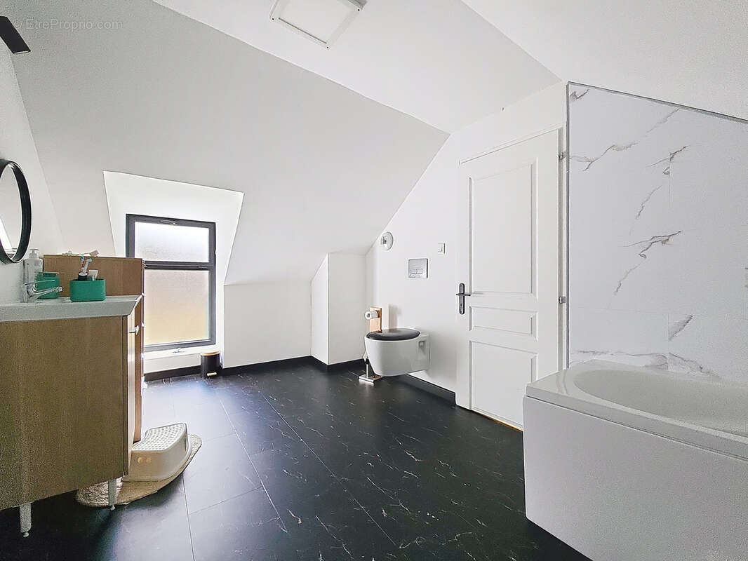 Maison à ROMILLY-SUR-ANDELLE