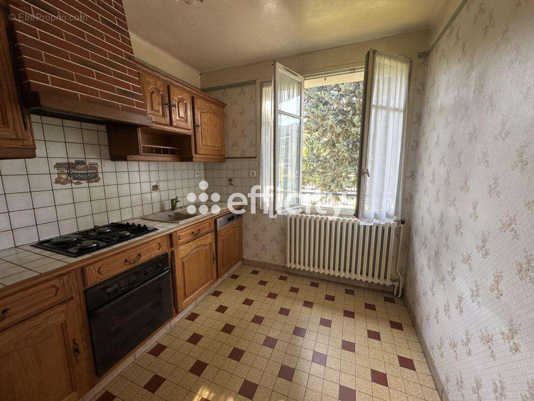 Maison à SAINTE-FOY-LES-LYON