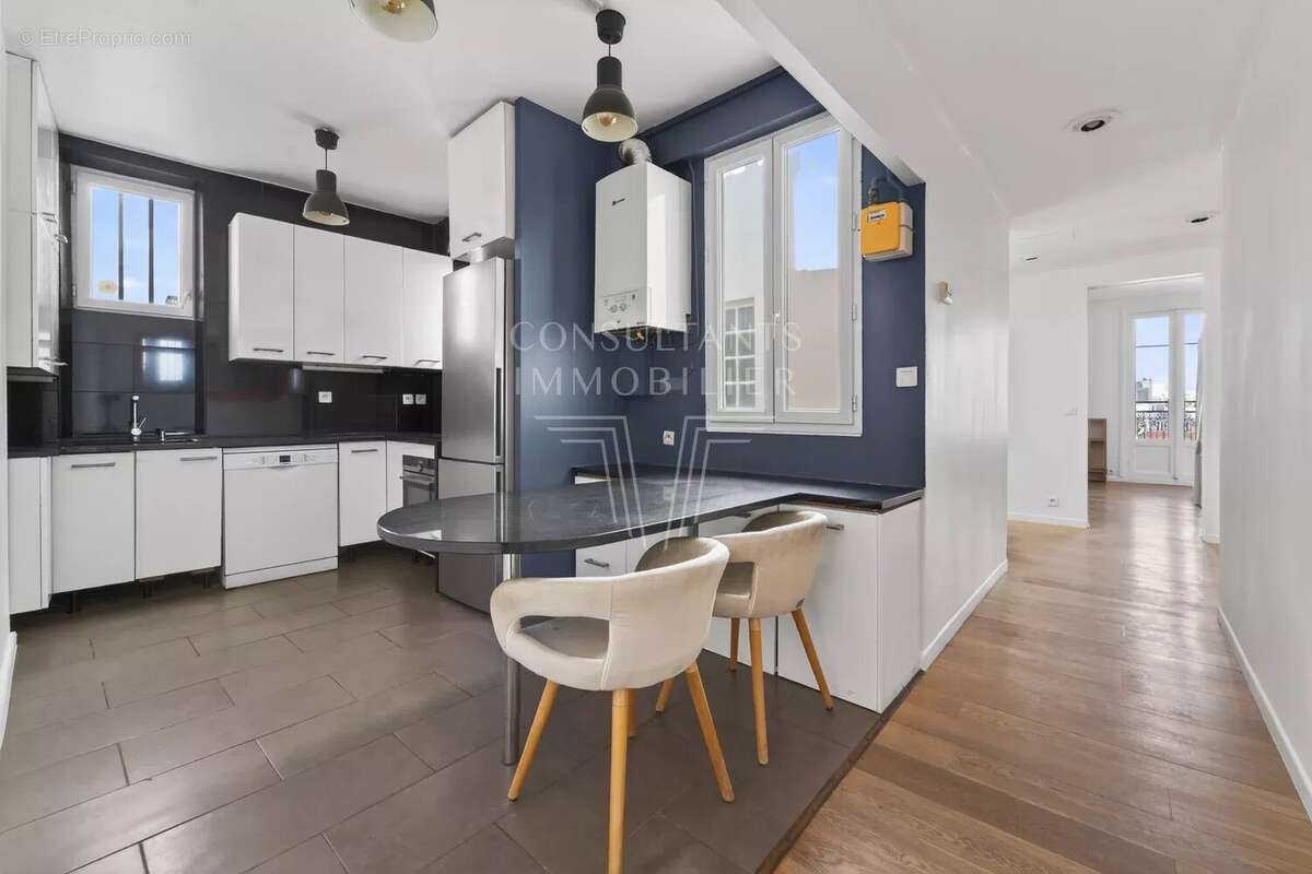 Appartement à LEVALLOIS-PERRET
