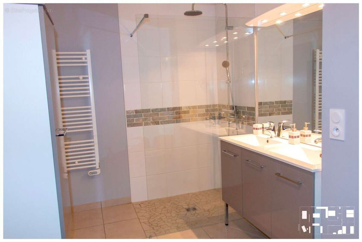 Très bel appartement  84 m²- 4 pièces dans un Mas de caractère - photo 9