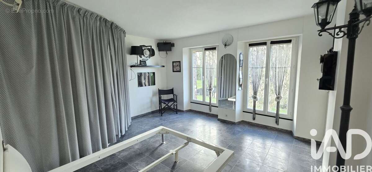 Photo 8 - Maison à ESCLAVOLLES-LUREY