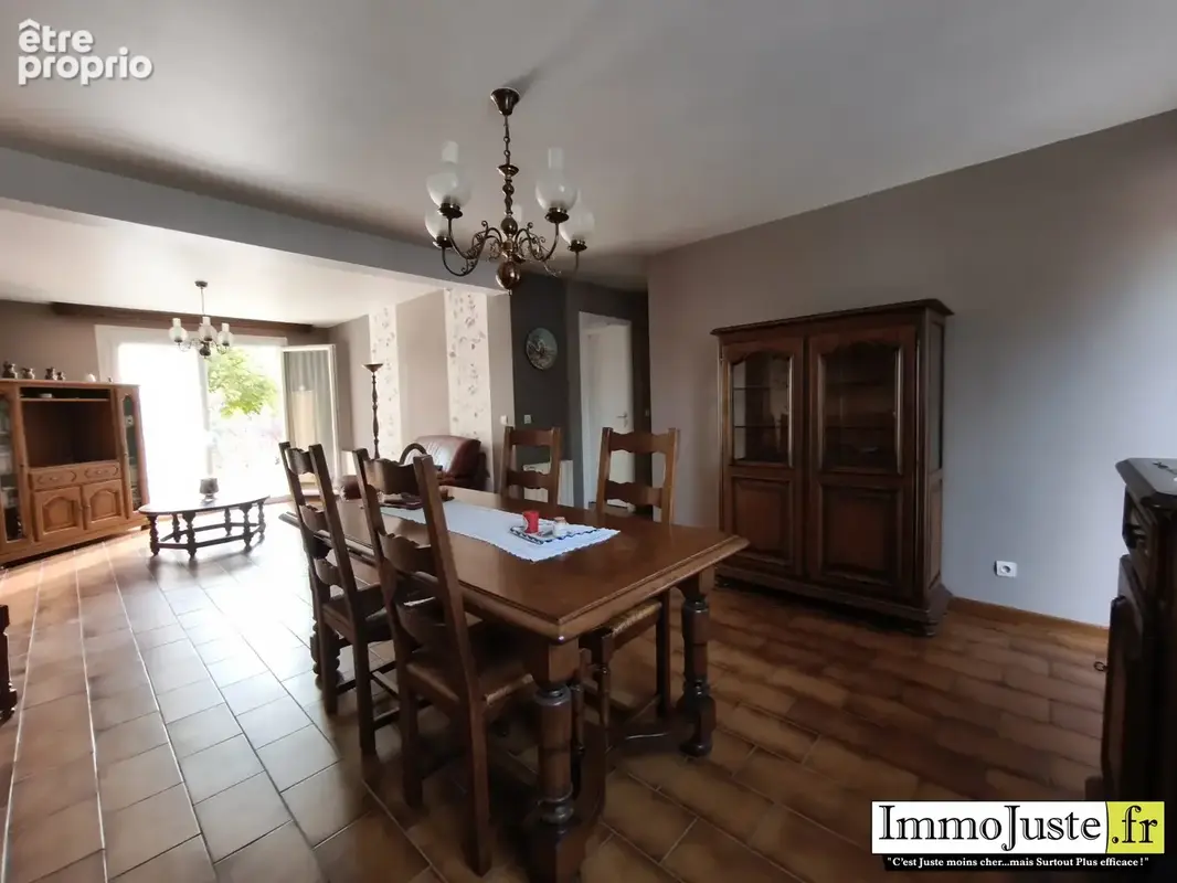 Maison 4 pièces 98 m² à vendre à Les Essarts-Le-Roi (78690) - photo 3