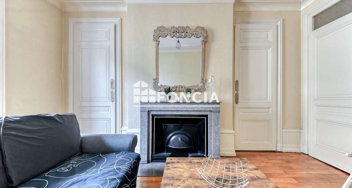 Appartement à LYON-7E